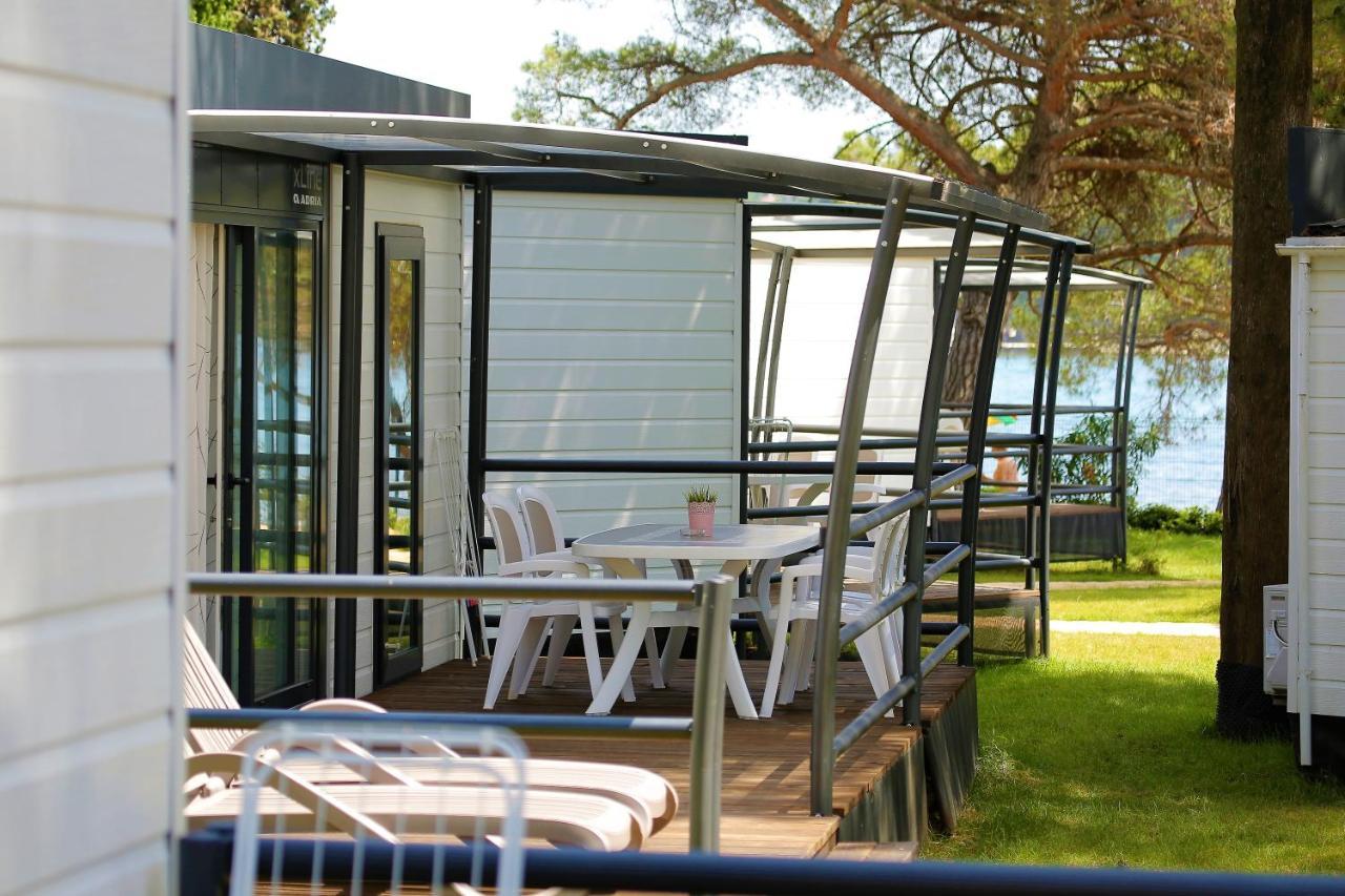 Boutique Camping Materada Beach โปเรช ภายนอก รูปภาพ